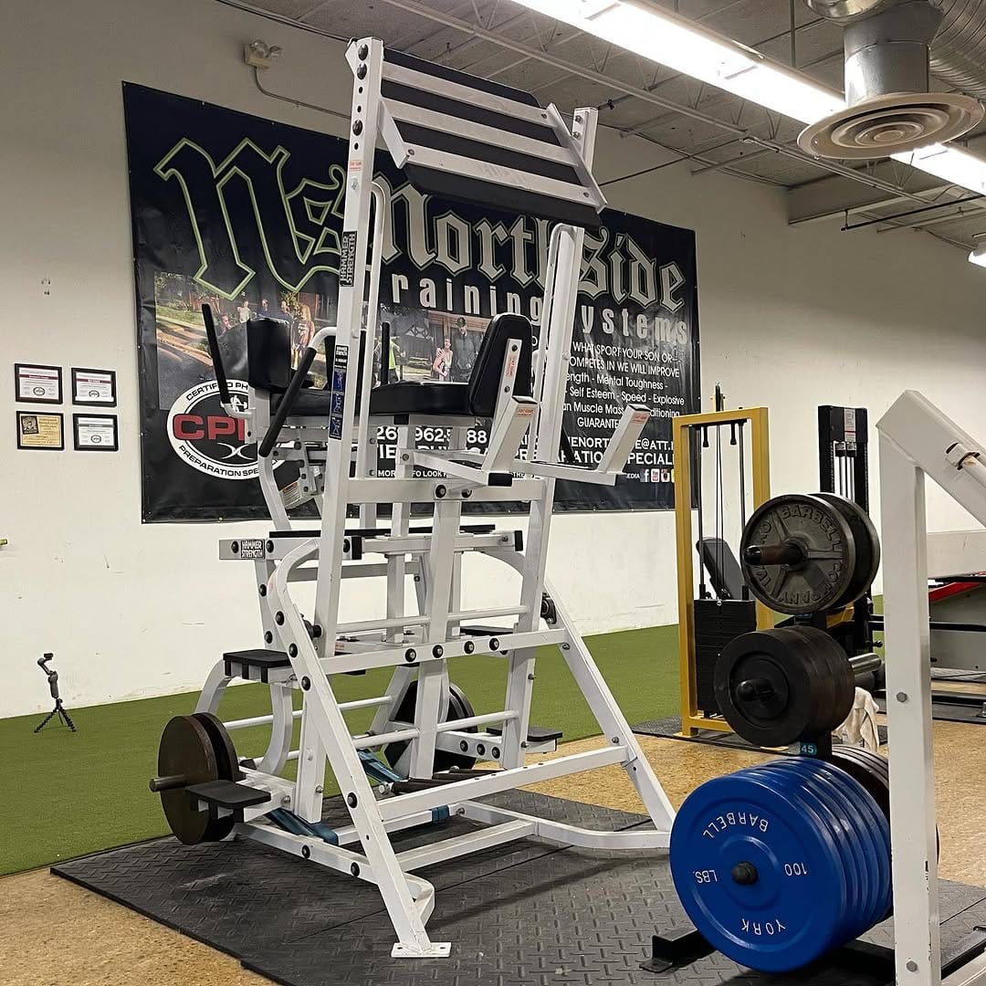 hammer strength h squat - Image 5